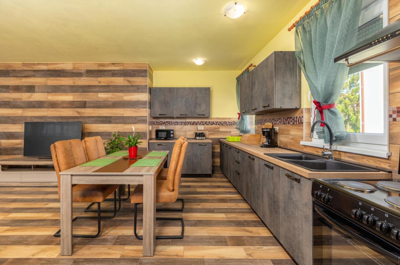 Apartmani Monte بولا المظهر الخارجي الصورة